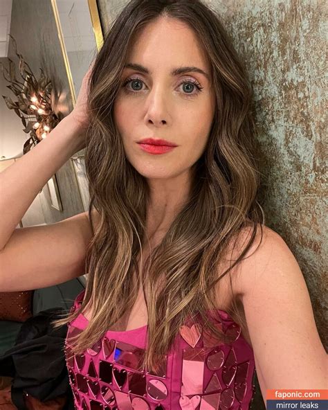 alison brie ever been nude